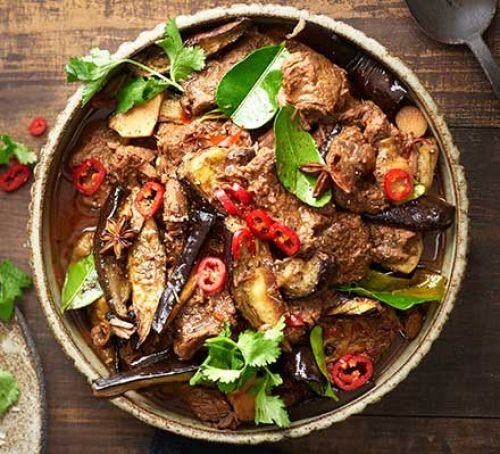 Chinese beef & aubergine hotpot
