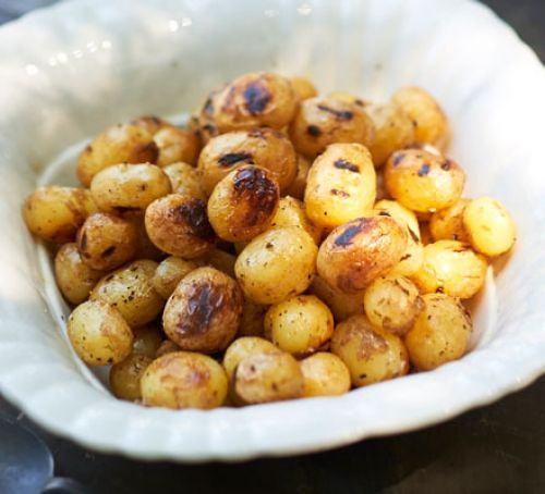 Foil-wrapped baby potatoes Recipe