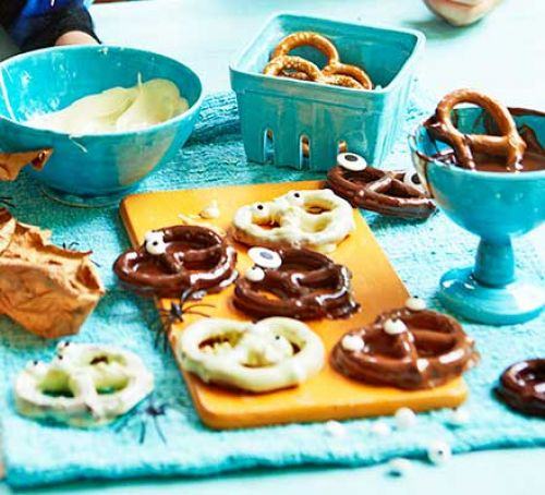 Chocolate-covered Halloween pretzels