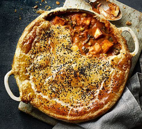 One-pot paneer curry pie Recipe