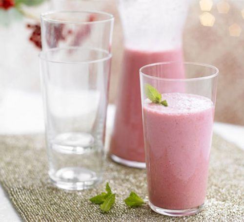 Cranberry & raspberry smoothie Recipe