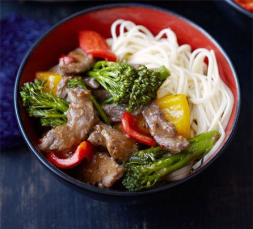 Chilli beef with broccoli & oyster sauce