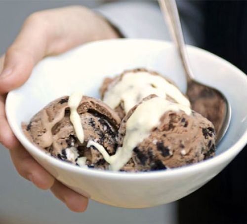 Malt chocolate ice cream with Oreo cookie crunch Recipe