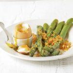 Asparagus soldiers with a soft-boiled egg