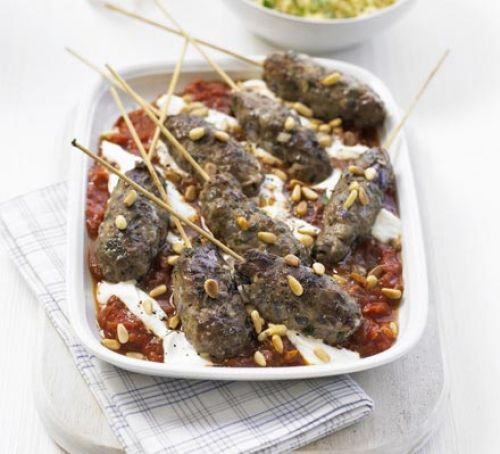Moroccan kofte with spicy tomato sauce