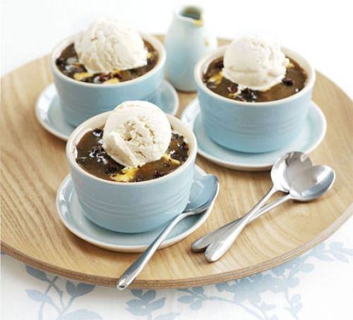 Quick sticky toffee puddings Recipe
