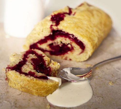 Steamed cranberry roly-poly Recipe