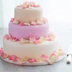 Creating your wedding cake