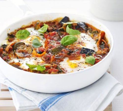 Easy ratatouille with poached eggs Recipe