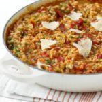Oven-baked red pepper risotto