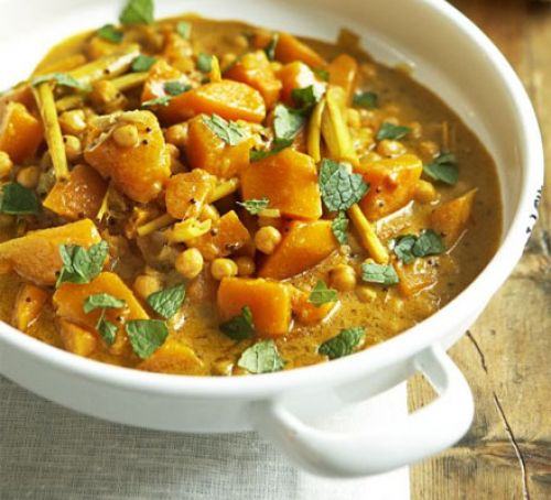 Pumpkin curry with chickpeas