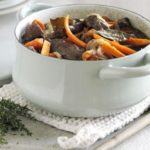 Beef with red wine & carrots