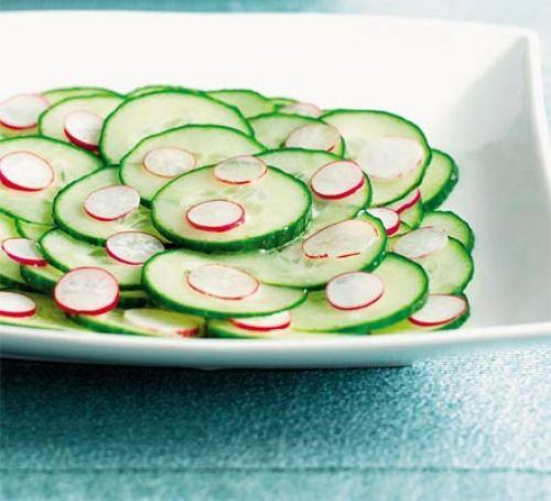 Crunchy cucumber & radish salad