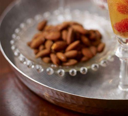 Roasted salt & paprika almonds Recipe