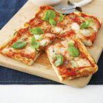 Very simple Margherita pizza