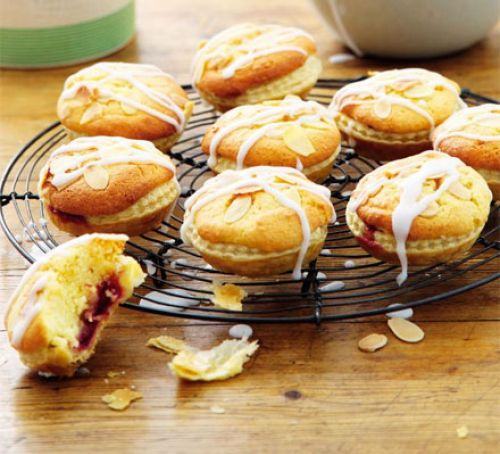 Cherry & almond tarts Recipe