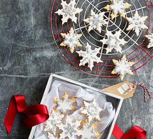 Snowflake biscuits