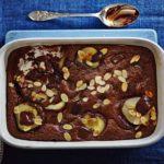 Squidgy chocolate pear pudding