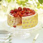 Polka-dot strawberry cake